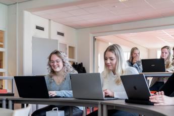 Ubbekingecamp Office En Management Support Drenthe College Emmen Iris Sijbom Fotografie 2022 IR105473