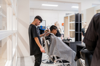 Haarstylist Heer Salonmanager Heer Student Wail Balasini Drenthe College Iris Sijbom Fotografie 2023 IR106151