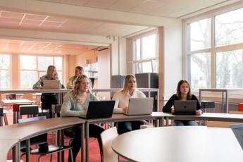 Ubbekingecamp Office En Management Support Drenthe College Emmen Iris Sijbom Fotografie 2022 IR105466
