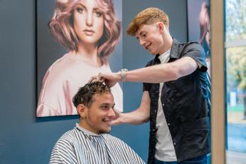 002 Haarstylist Salonmanager Heer Drenthe College Iris Sijbom Fotografie 2022 IR108783