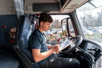 VSW 98 Chauffeur Wegvervoer Drenthe College Iris Sijbom Fotografie 2022 IR101277