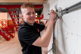 Elektrotechniek Niveau 2, 3 Iris Sijbom Fotografie 2022 IR101478